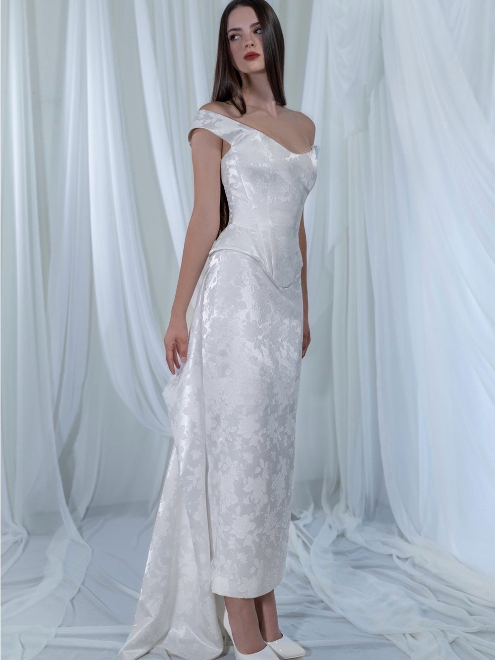Brand New Custom Bridal Two-Piece Wedding Set + 55β Detachable Veil - Picture 3 of 10